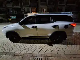 Toyota Fortuner 2023 Diesel