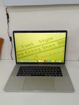 MACBOOK PRO 2018 i7 15INCH RAM 16GB 512GB