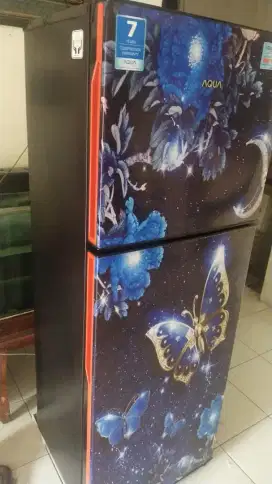 TERMURAH Kulkas Second Like New Aqua Dingin dan Membeku