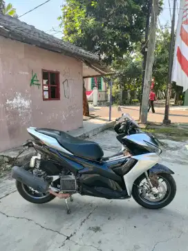 Yamaha aerox new 2022 modifikasi