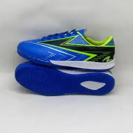 Sepatu futsal SPECS anak terbaru