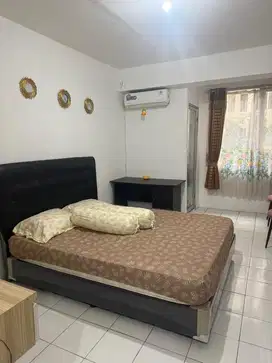 Disewakan Unit Apartemen Emerald Towers