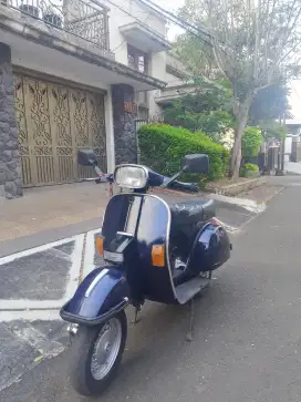 Vespa eksklusif 2 THN 93