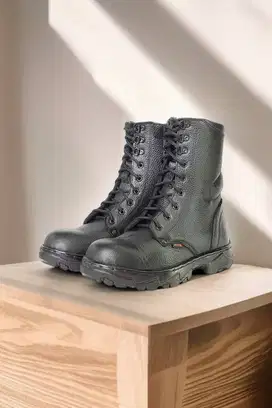 Pemasok sepatu lapangan Cikande
