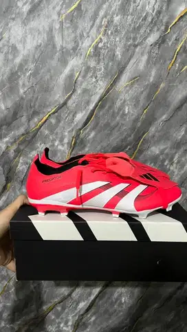 Sepatu Bola Adidas Predator League Fold Over