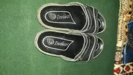 Sandal indian hitam