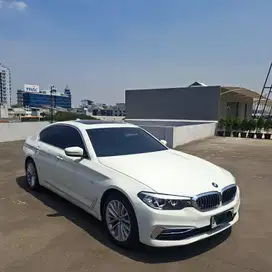 [ Nik 2018 ] BMW 530i / 530 G30 Luxury 2018 Putih