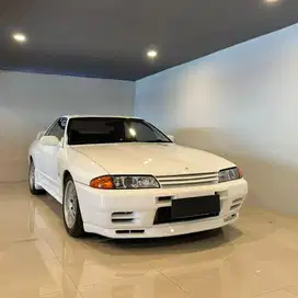 Nissan Skyline GT-R R32 Nismo (Godzilla) White