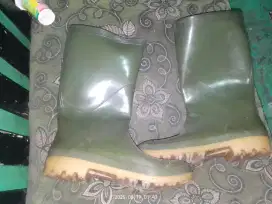 Jual sepatu bot ukuran 43