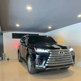 Lexus LX 600 VIP 2+2 Black on Black 2023
