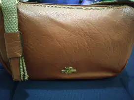 Tas Wanita Selempang