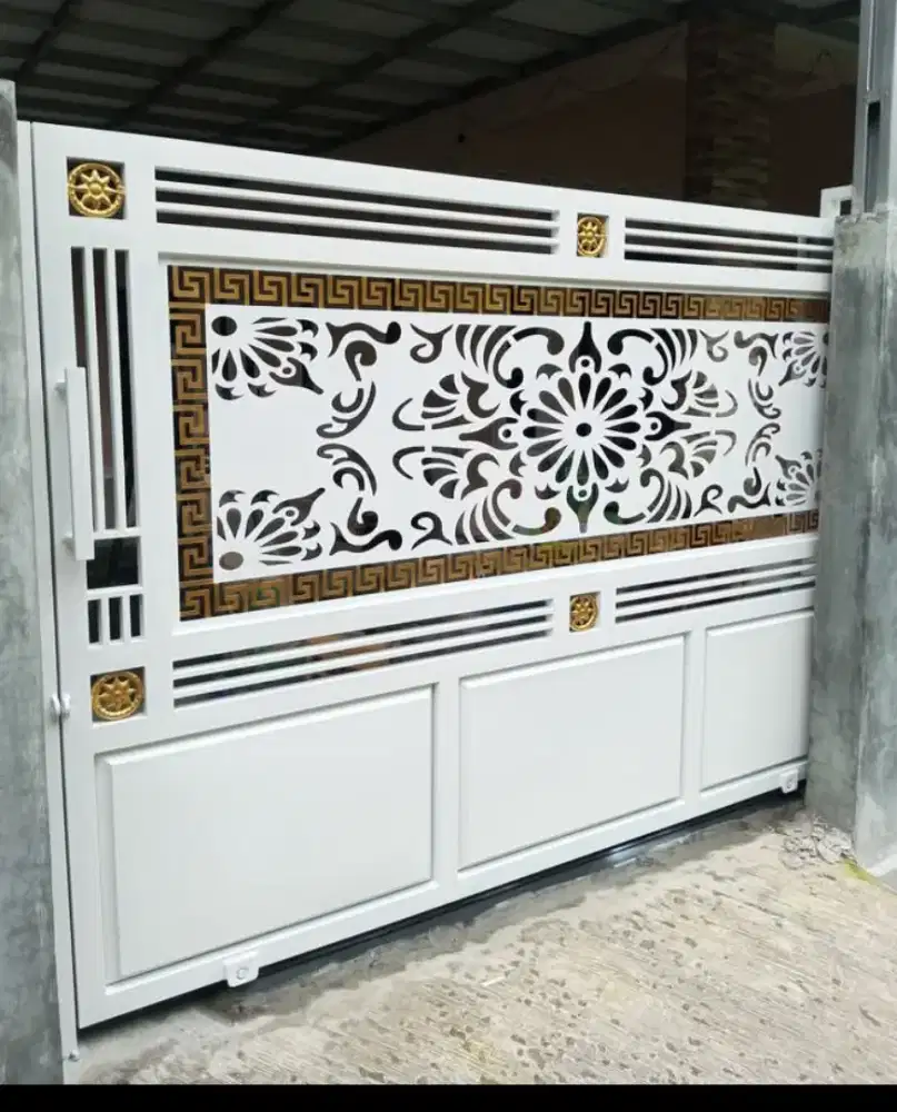 Pintu dorong minimalis klasik pakai plat cutting