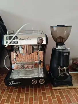 Mesin kopi ferrati ferro espresso