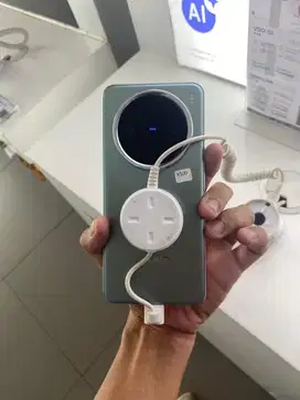Vivo x200 ram 12 /256