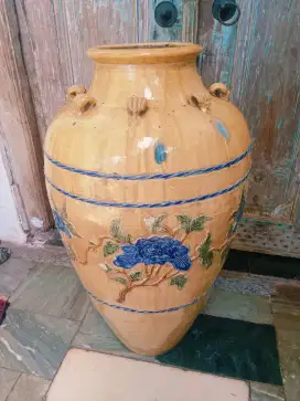 Guci Lawasan Motif Bunga