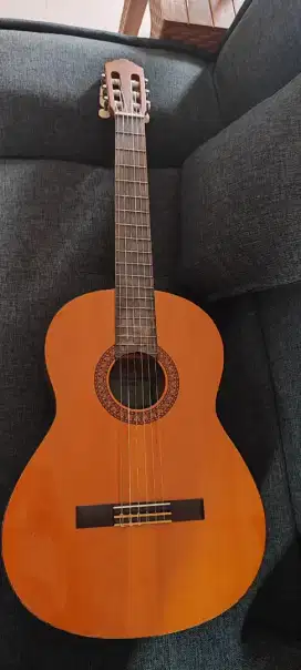 Yamaha Akustik Nylon C 315 original