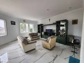 Dijual rumah di Komplek Griya Permata , Cipondoh Dekat Green Lake City