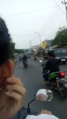 siapa tau ada yang mau ngasih kerjaan, sekolah terakhir smp