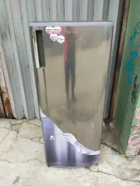 Kulkas freezer 6 rak full normal