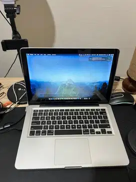 MACBOOK mid 2012