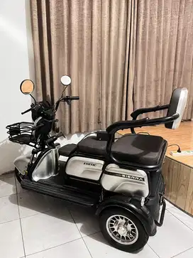 Sepeda listrik roda 3 exotic