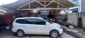 Nissan Grand livina 2012 Bensin