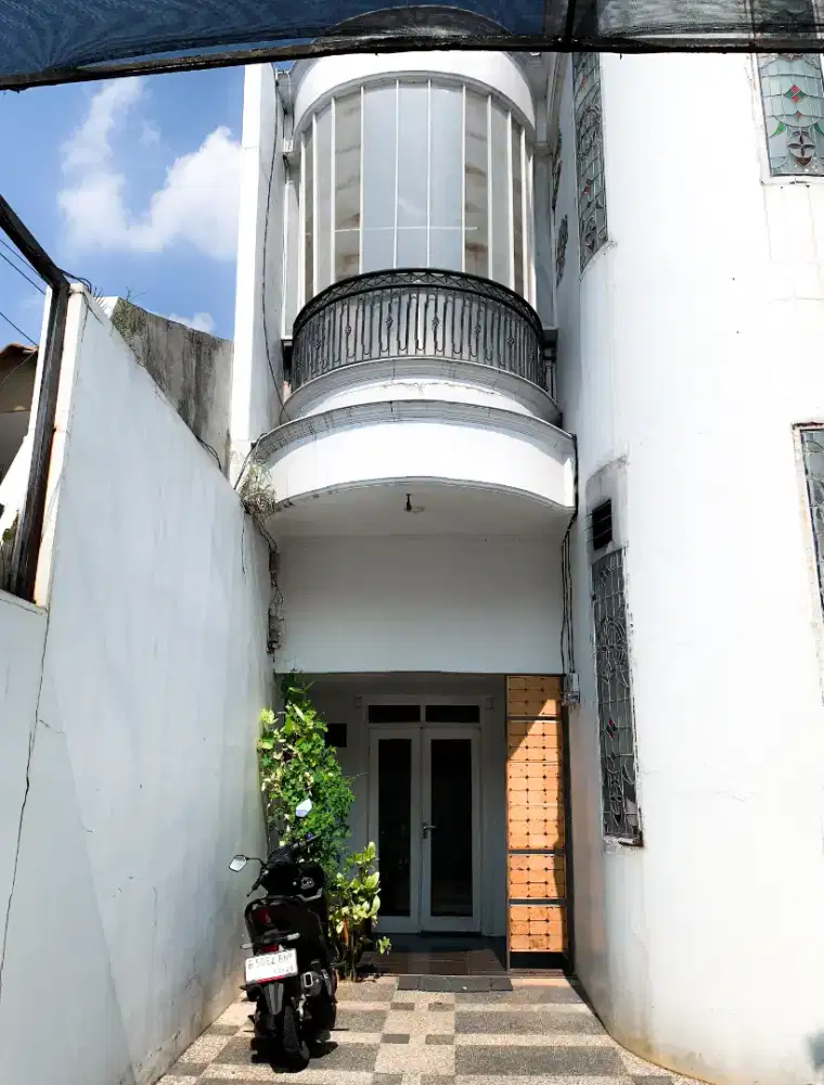 Disewakan Rumah di daerah Meruya, Jakarta Barat