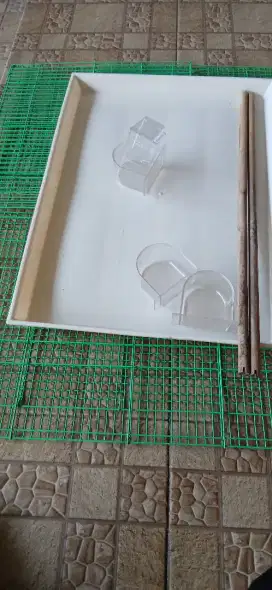 Kandang kotak besi