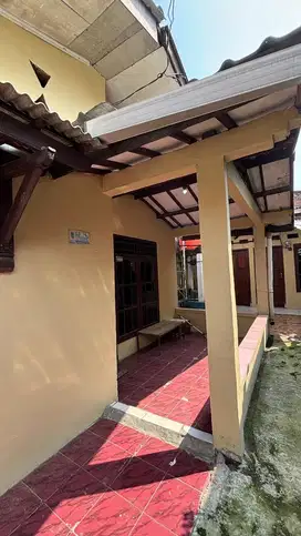 DIKONTRAKAN RUMAH 3 KAMAR SIAP HUNI ,KARANG PAWITAN KARAWANG