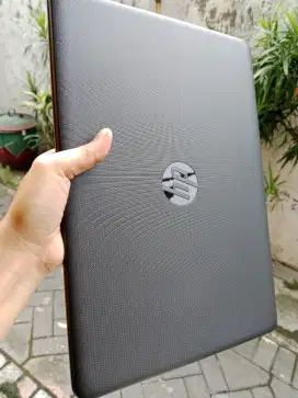 LAPTOP MULUS LIKE NEW SLIM SIAP PAKAI