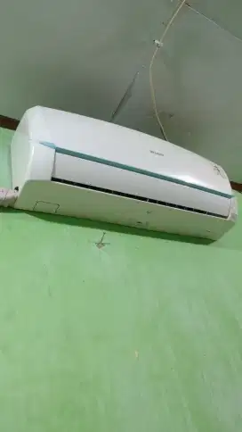 Djual AC merk Sharp 1/2 PK