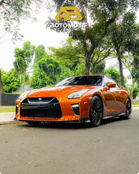 Nissan GT-R R35 Recaro Edition 2022 Katsura Orange