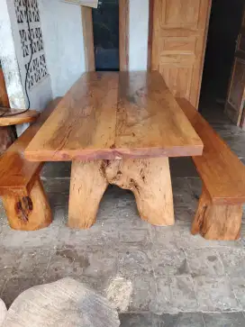 MEJA makan antik teras