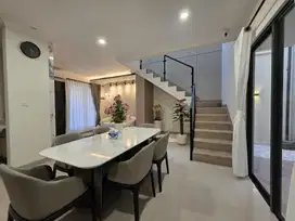 Rumah Brand New Cakep Full Furnished, Cluster Carson Gading Serpong