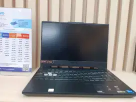 Asus core i5 8/512 GB