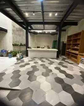 Rumah Lux Mainroad Sudirman Strategis 2 lantai dijual cepat