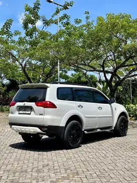dijual mobil pajero dakar 2012 matic