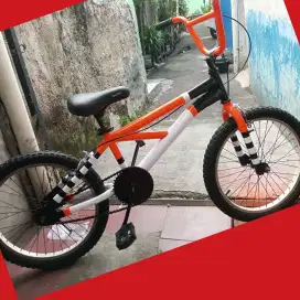 Sepeda BMX ukuran 20 inch merek Wim cycle
