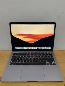 Macbook air M1 2020 8/256gb