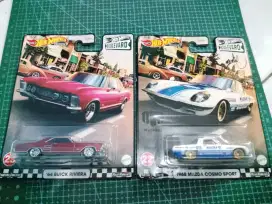 Hotwheels premium Takall