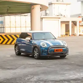Mini Cooper 1.5 turbo F56 3 doors 2021 biru matic