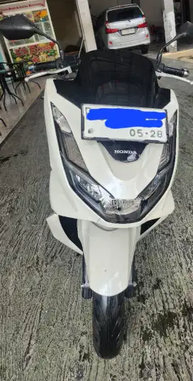 Honda PCX 160 CBS  tahun 2023