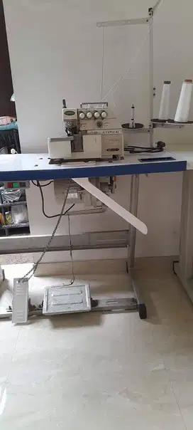 Mesin Obras benang 4 TYPICAL JUAL CEPAT