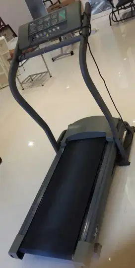 Treadmill X2Fit, Seri B11