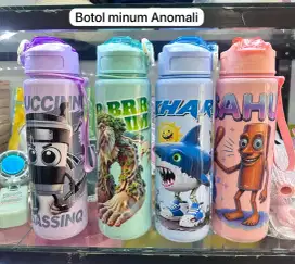 Botol minum anak karakter anomali