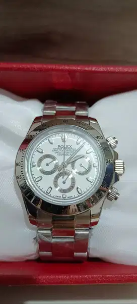 Jam mewah rolex daytona jamin all stainless matic beli di kapal cruise