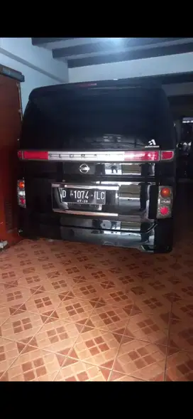 Nissan Elgrand 2009 Bensin