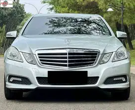 MERCEDES BENZ E250 2010 AVANTGARDE 1.8 AT KM.66RB PAJAK PANJANG #F1ST
