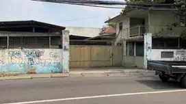 Dijual Tanah Pinggir Jalan Raya Posisi Hoek di Karang Tengah Tangerang