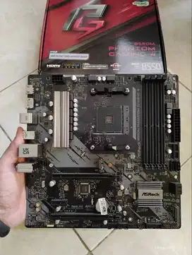 ASRock B550M Phantom Gaming 4 Socket AMD AM4 DDR4 Ryzen Gen 3/4/5